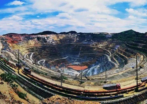 竞价341次，辽宁一磷铁矿出让额超1.4亿